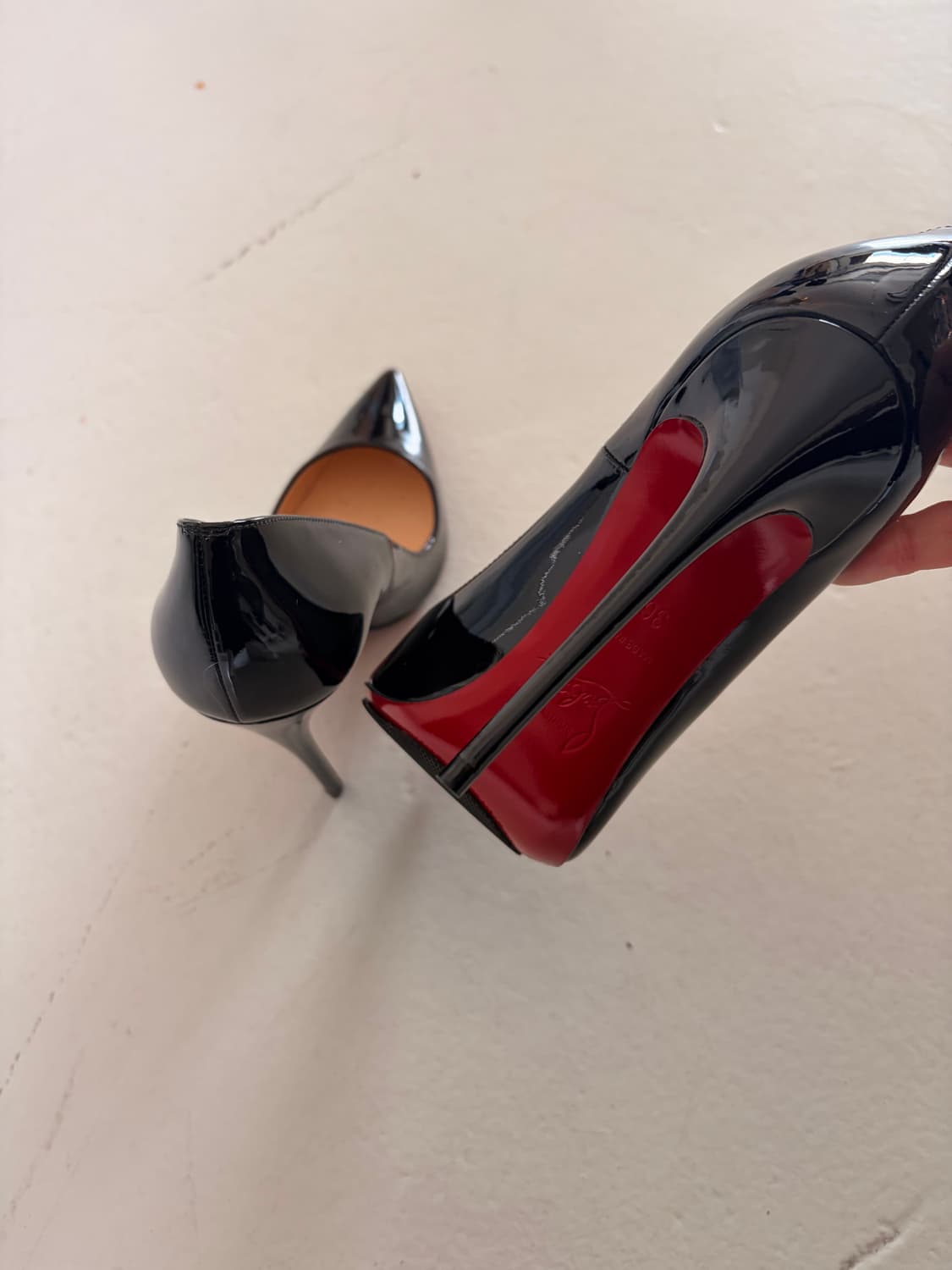 루부탱 블랙 힐 상품이미지2