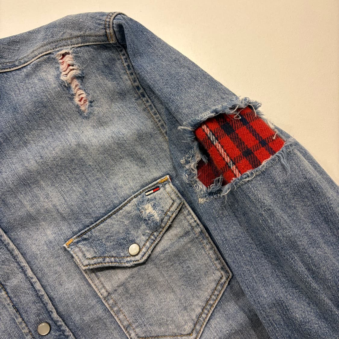 [M] 타미힐피거 데님 데미지 워싱 셔츠 D745 상품이미지4