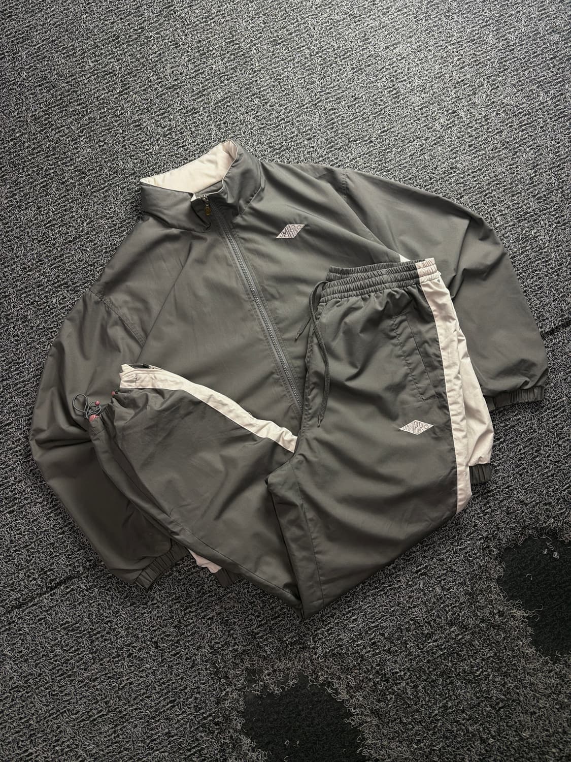 엄브로 스몰로고 나일론 배색 바람막이 셋업 4120 상품이미지1