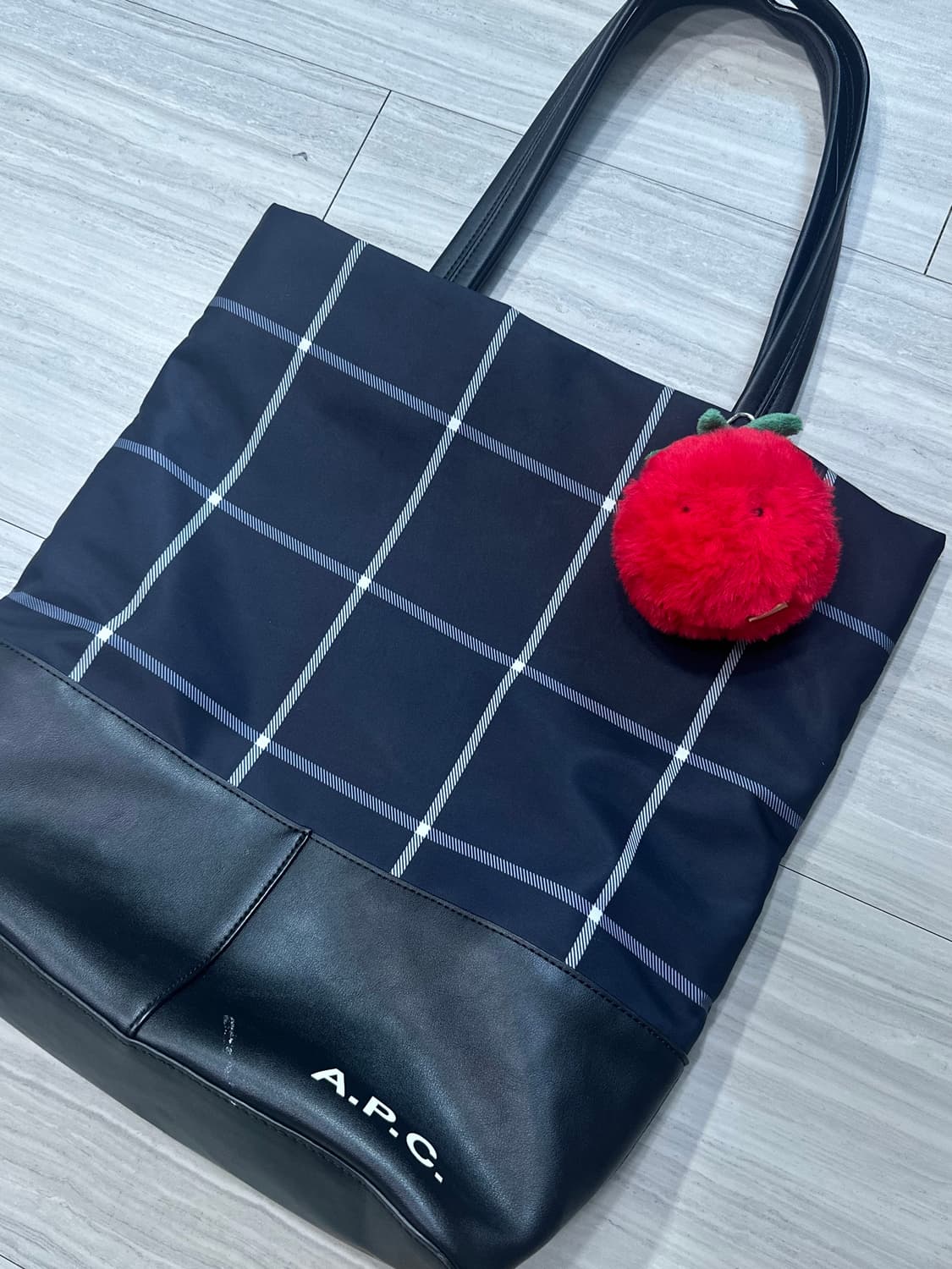 A.P.C 아페쎄 숄더백 상품이미지1