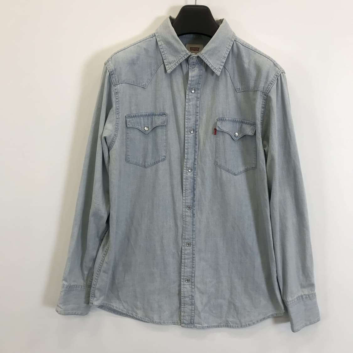 리바이스 웨스턴 워시드 데님셔츠 레귤러핏 [M] 상품이미지1