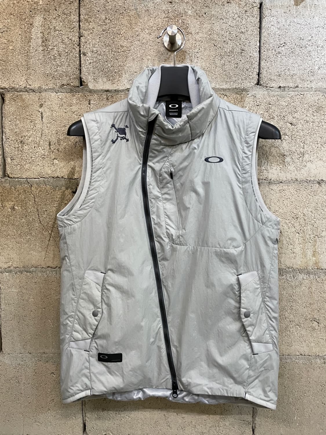 오클리 테크 푸퍼 베스트  상품이미지1