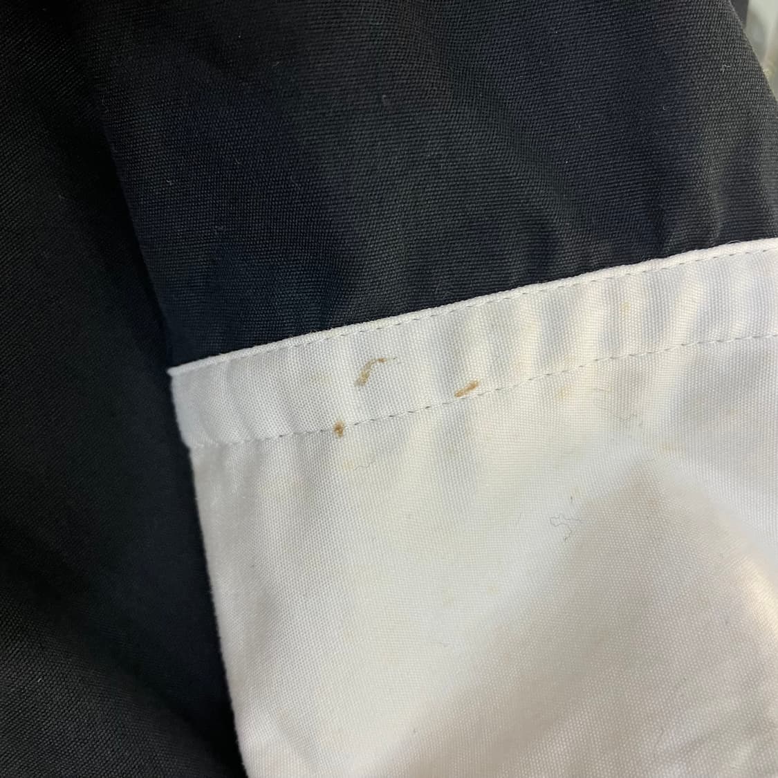 이세이미야케 블랙 화이트 배색 코튼 셔츠 상품이미지5