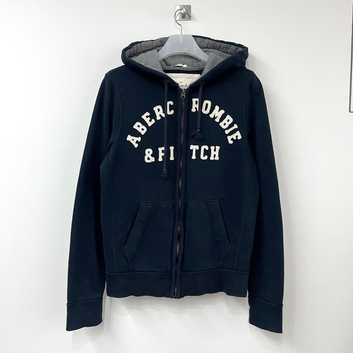아베크롬비 자수로고 네이비 후드집업 상품이미지2