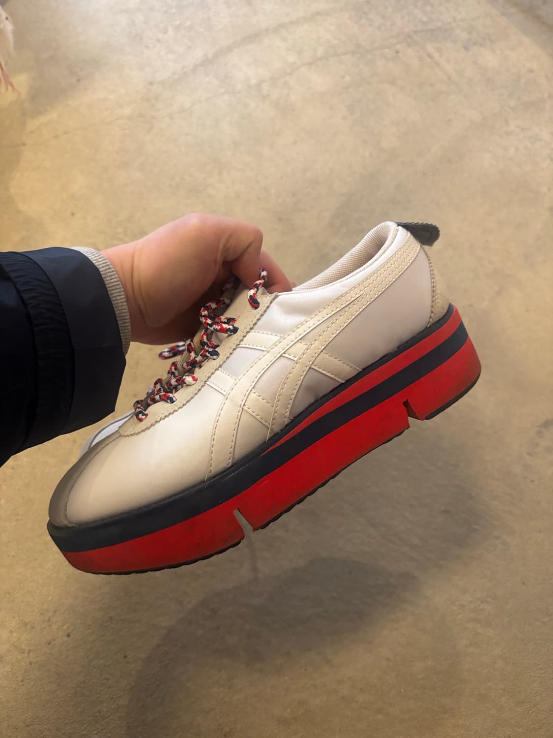 오니츠카타이거 포쿠리 스니커즈 상품이미지2