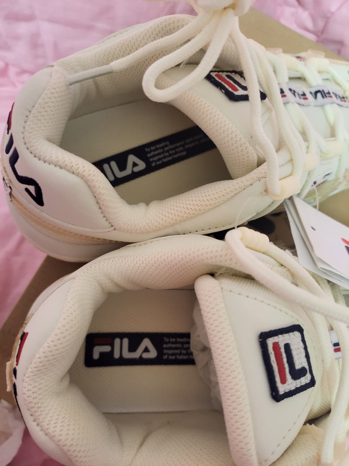 급처미사용새상품!휠라 김유정운동화 바리케이드XT97스니커즈 발렌시아가st 상품이미지8