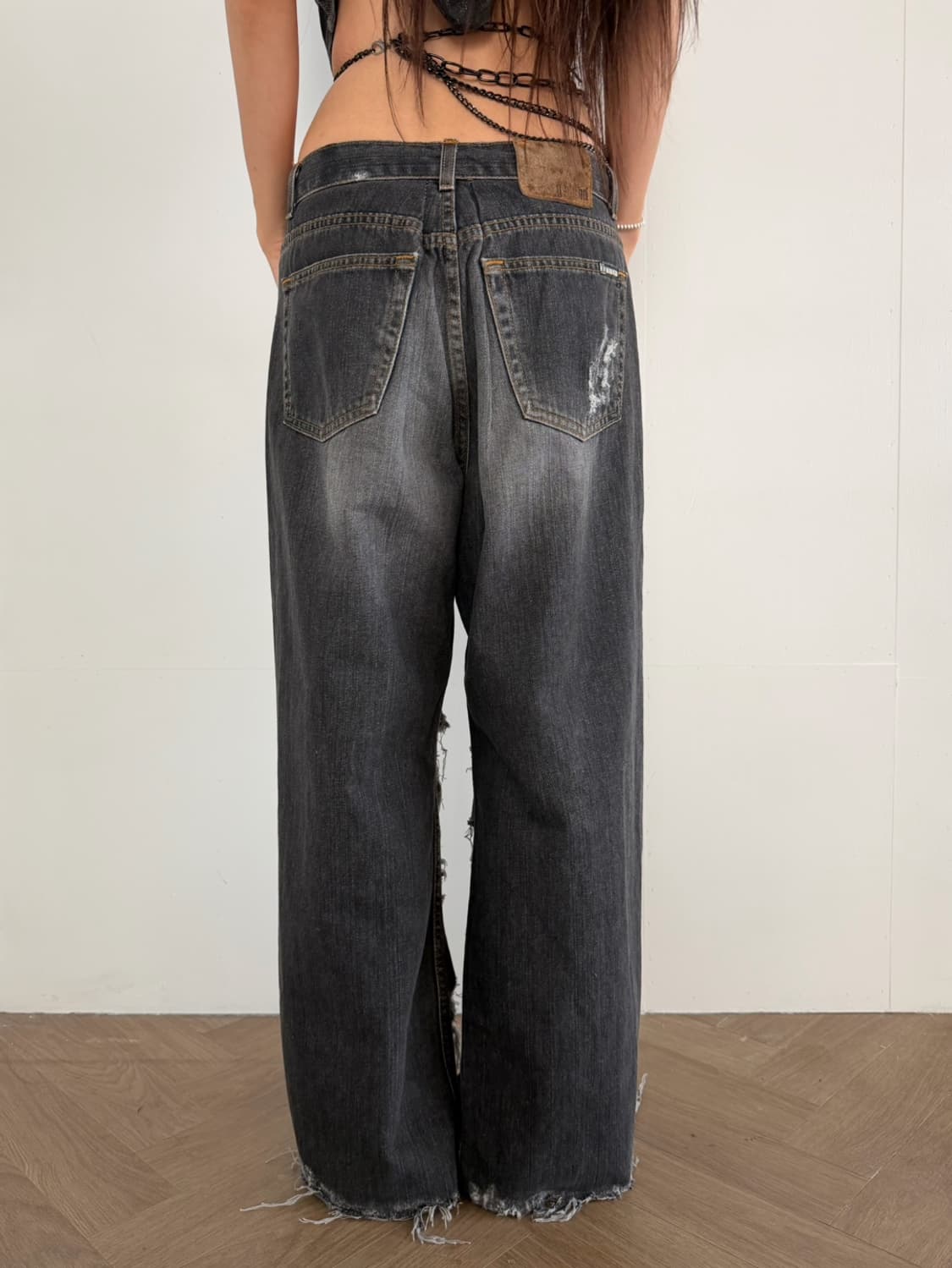 reworked black wash damage denim  상품이미지4