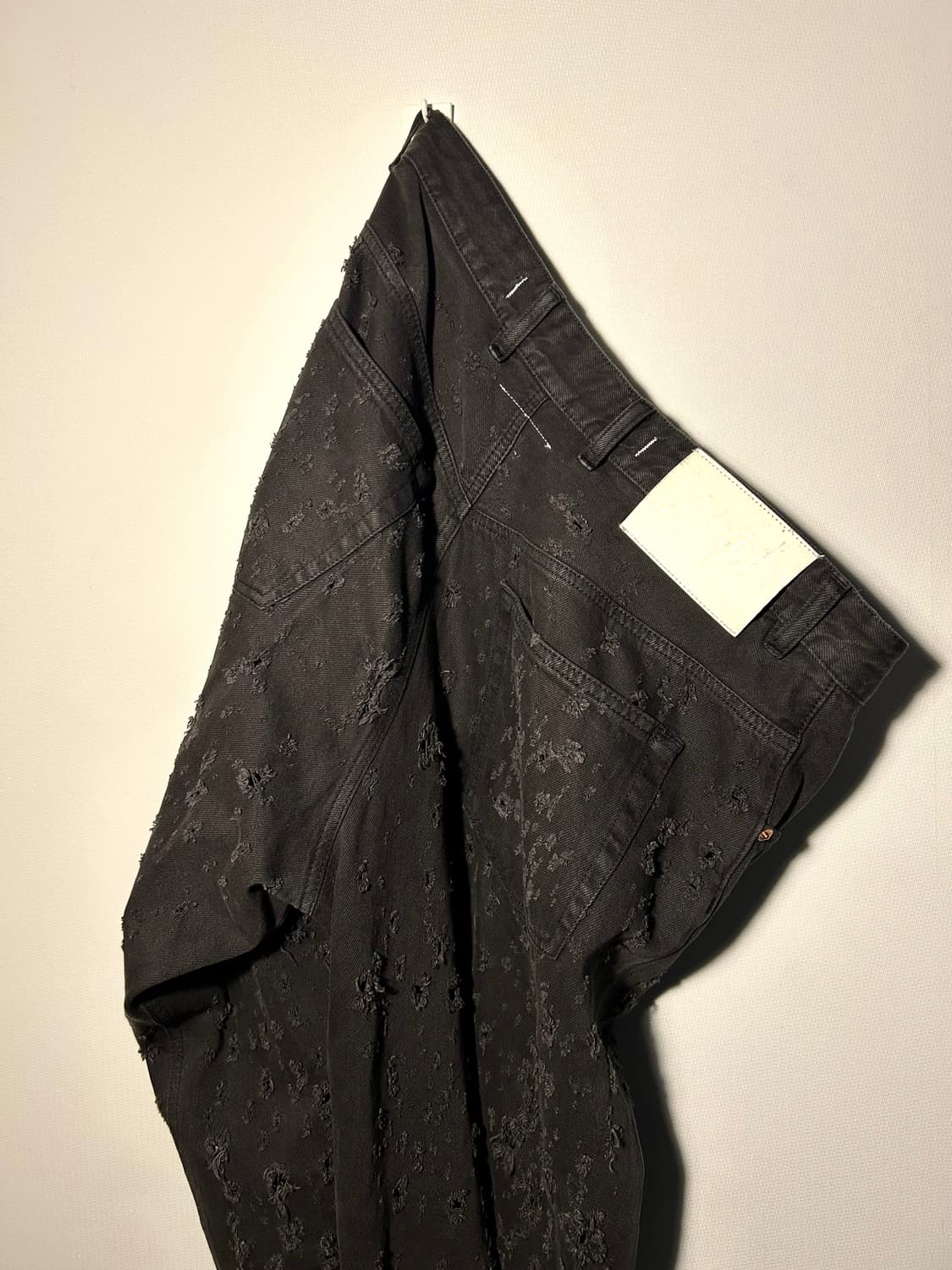 [32] MM6 마르지엘라 디스트로이드 데님 팬츠 상품이미지3