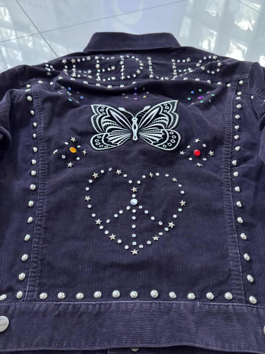 STUD JEAN JACKET 스터드 장식 데님 재킷 상품이미지10