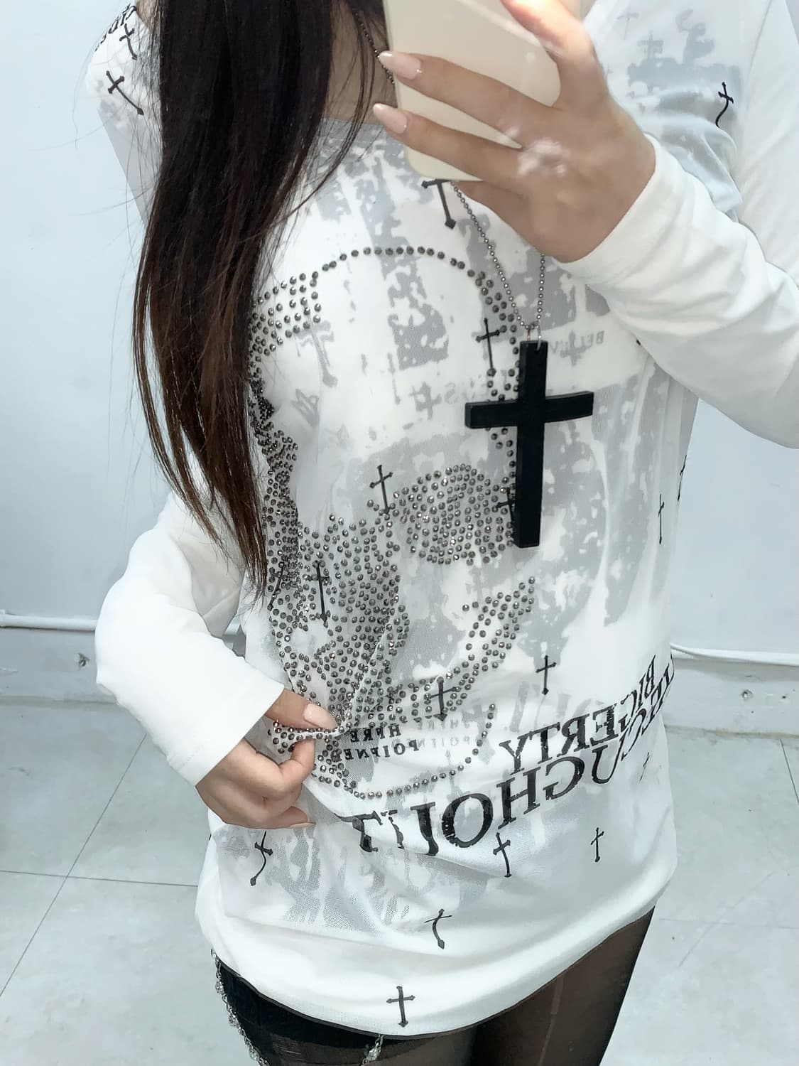 [GIRLS TEES] 스컬 큐빅 고딕 레터링 롱슬리브 상품이미지4