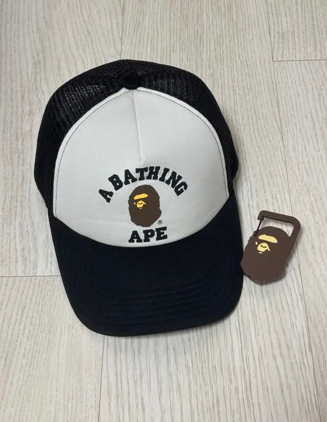 베이프 컬리지 메쉬캡 블랙 상품이미지1