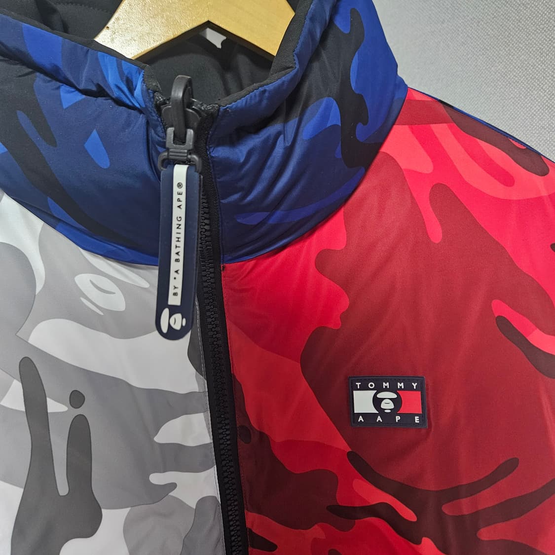 AAPE x 타미 에이프 콜라보 리버서블 패딩베스트 상품이미지2