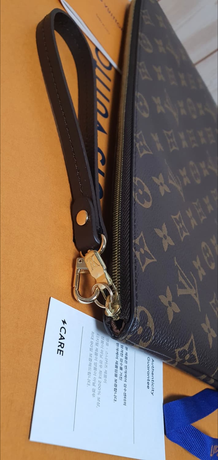 루이비통 에튀보야주MM 클러치/클러치백 새상품급 정품(감정서O) 상품이미지5