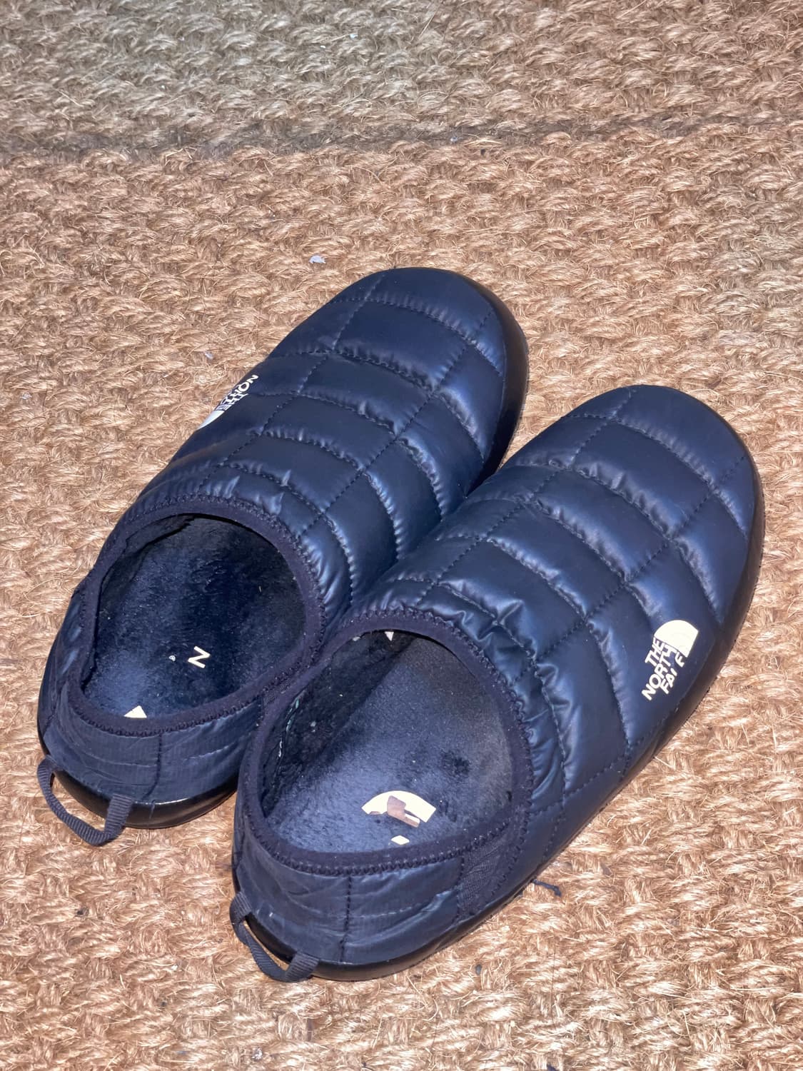 노스페이스 써모볼 240 팝니다 상품이미지2