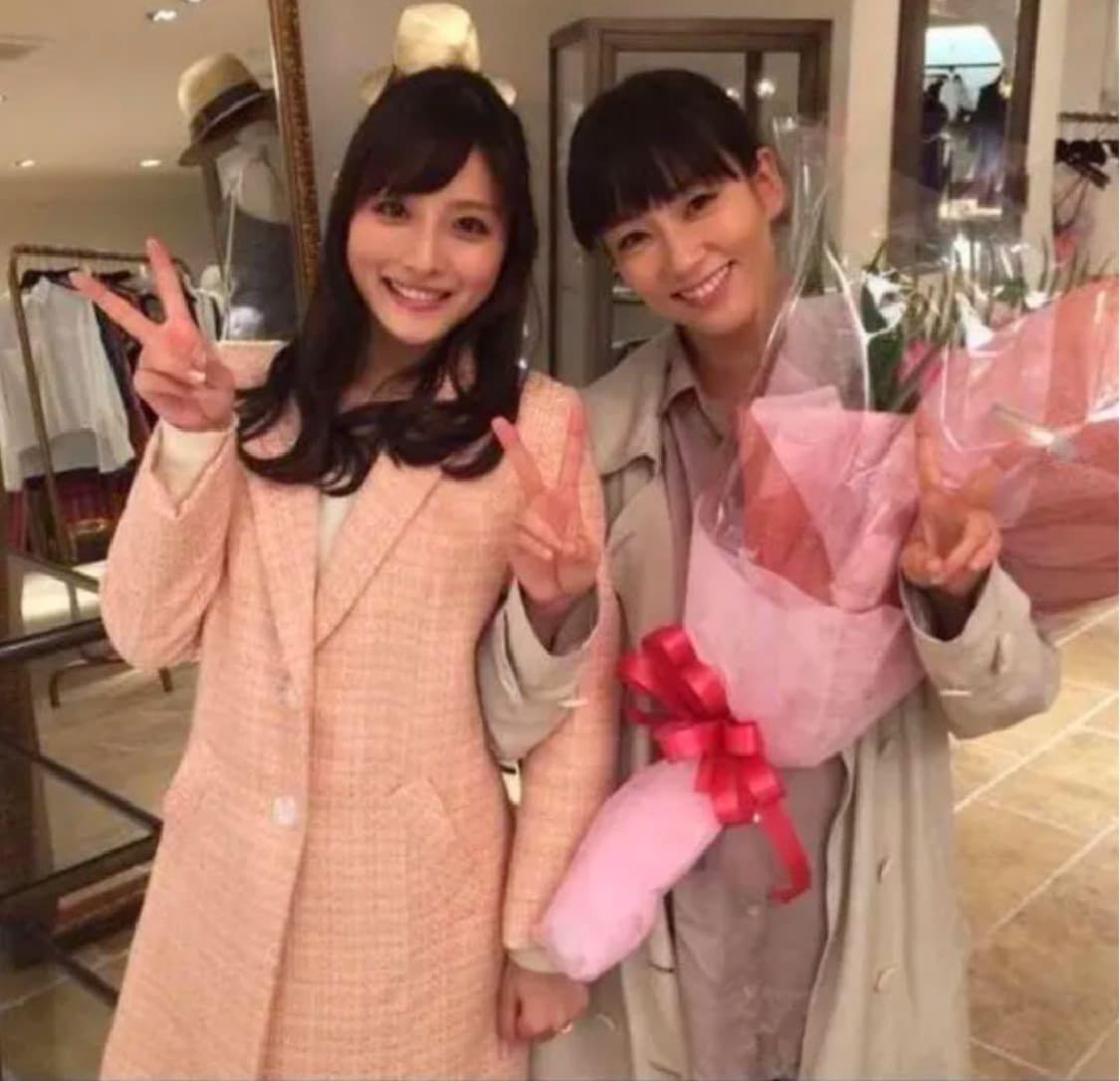 실연쇼콜라티에 이사하라사토미 사에코상 착용 핑크코트 상품이미지2