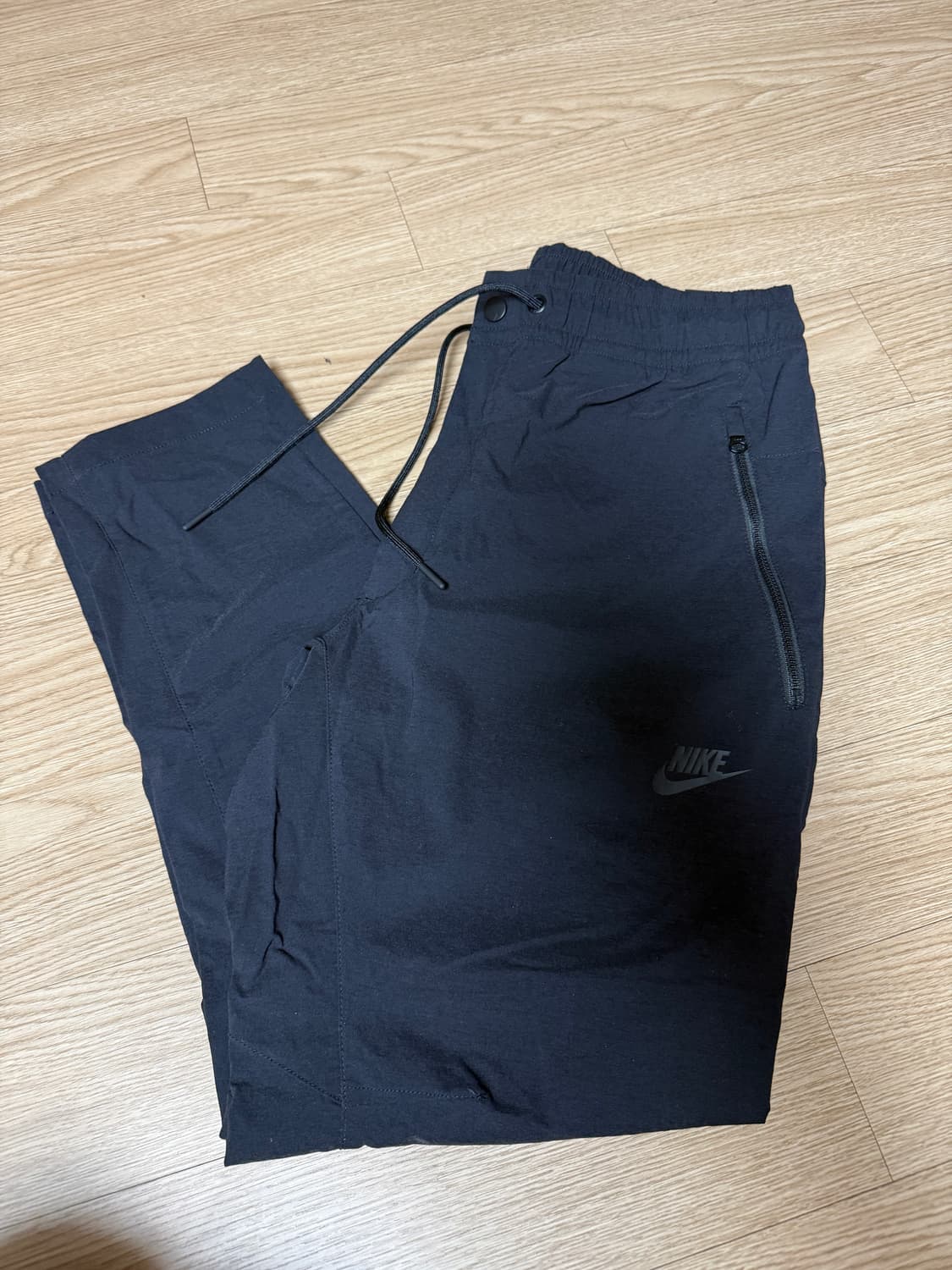 나이키(NIKE) 블랙 팬츠 / L사이즈 / 택 달린 새상품 상품이미지1