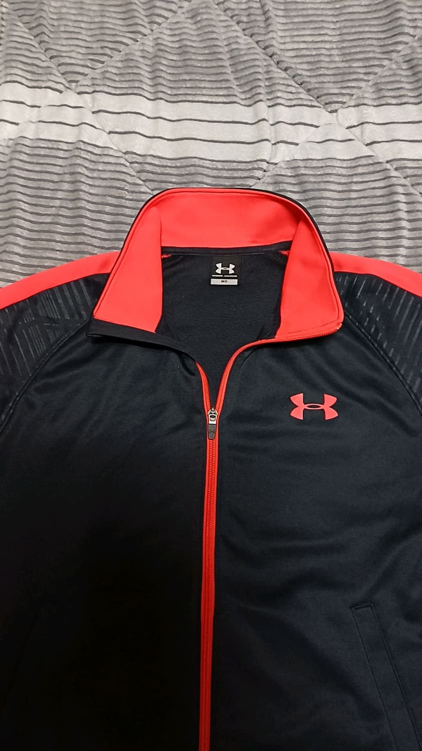 언더아머 저지 100 가슴54 기장67 상품이미지2