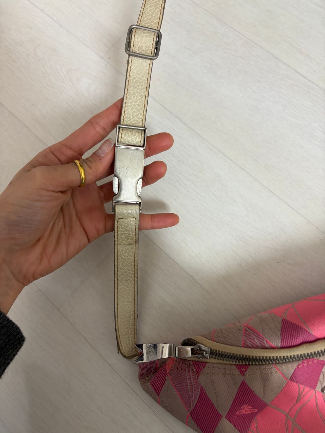  비비안웨스트우드 슬링백 힙색 정품 상품이미지4