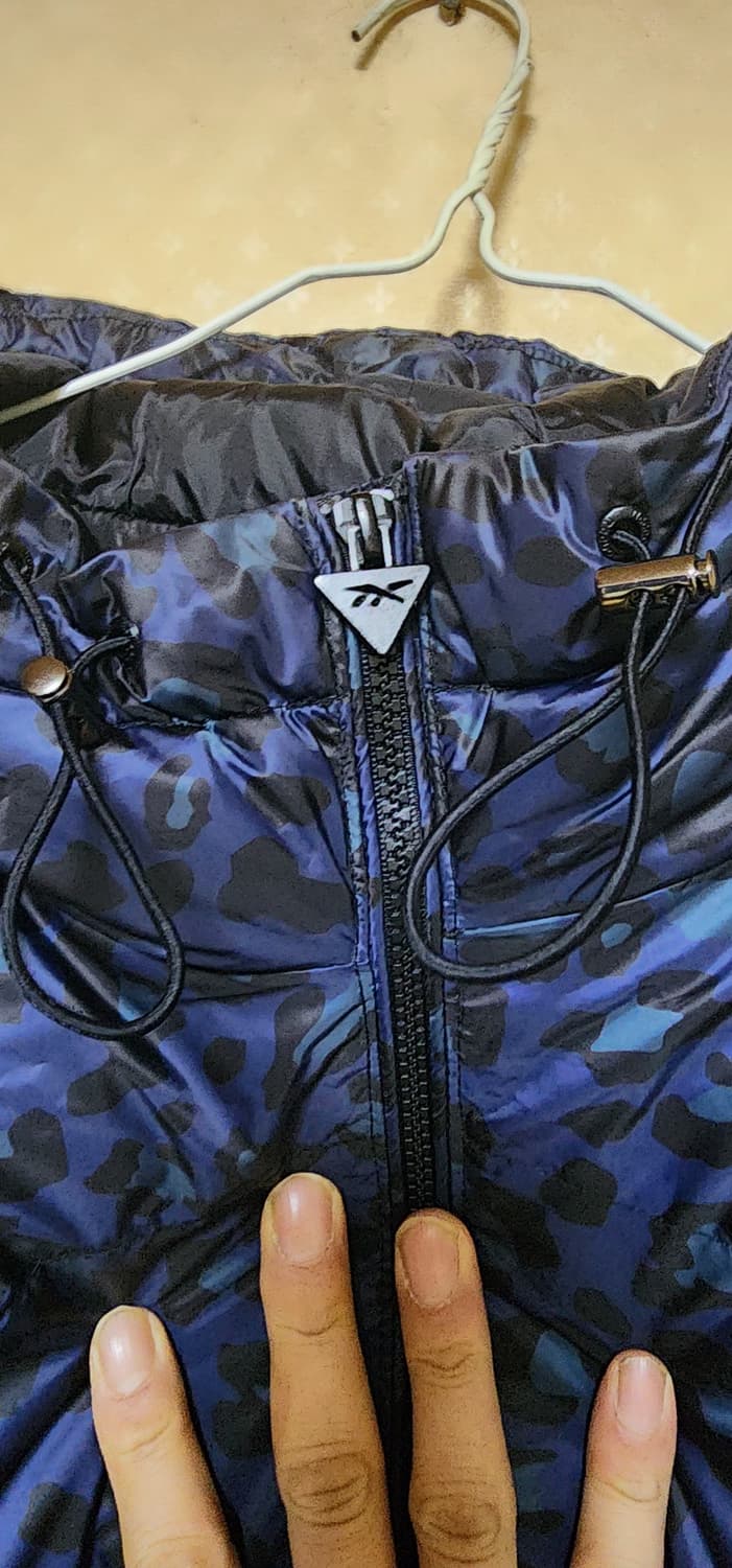 리복  라이트 패딩/사이즈L/신형/새상품급 상품이미지4