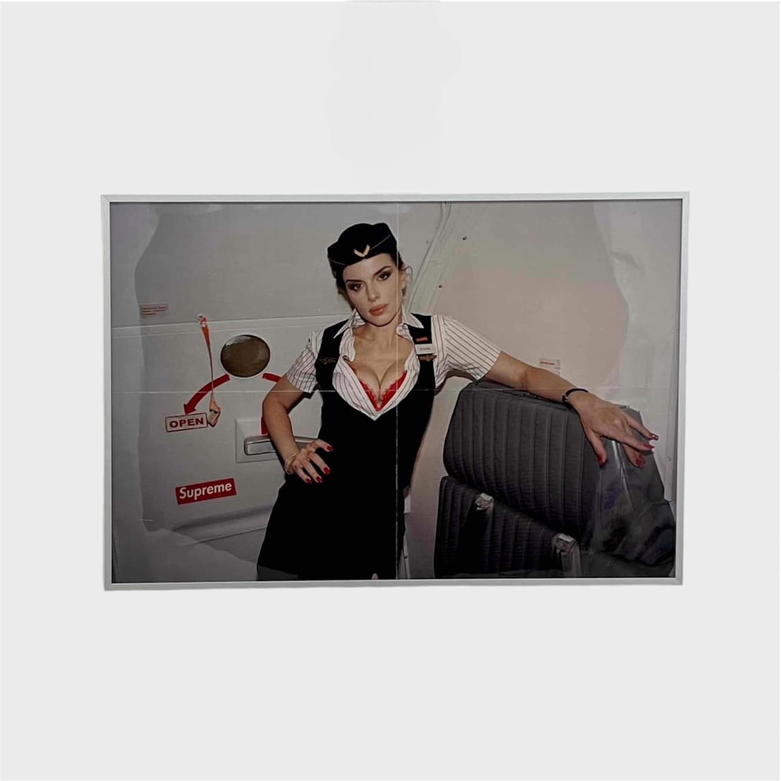 슈프림 하모니 코린 포스터 정품 (액자포함) Supreme 상품이미지2