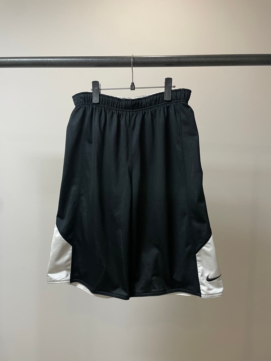 (XL) 나이키 베스킷볼 스우시 트레이닝 반바지 상품이미지1