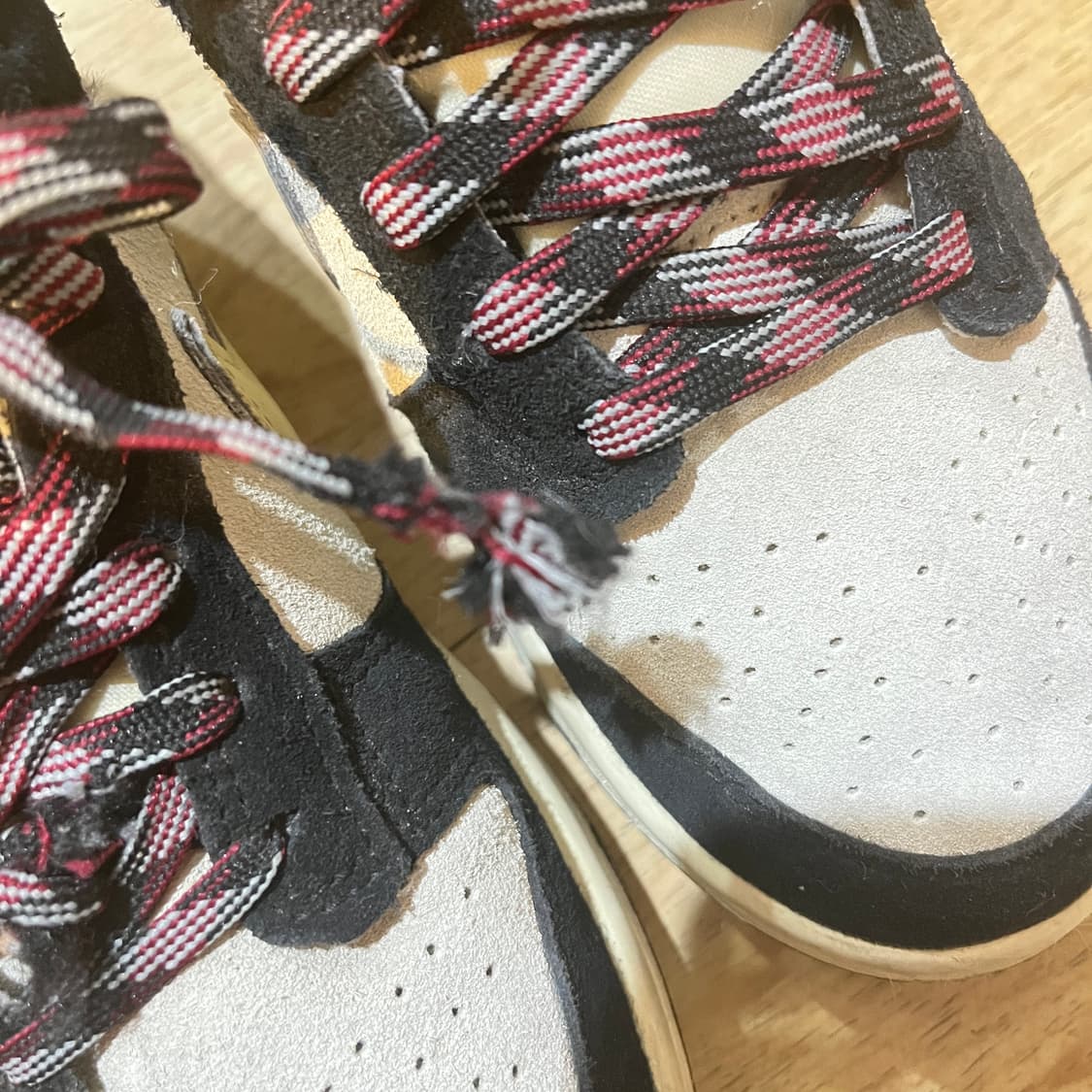 (W240) 나이키 덩크 로우 LX 블랙 스웨이드 상품이미지3