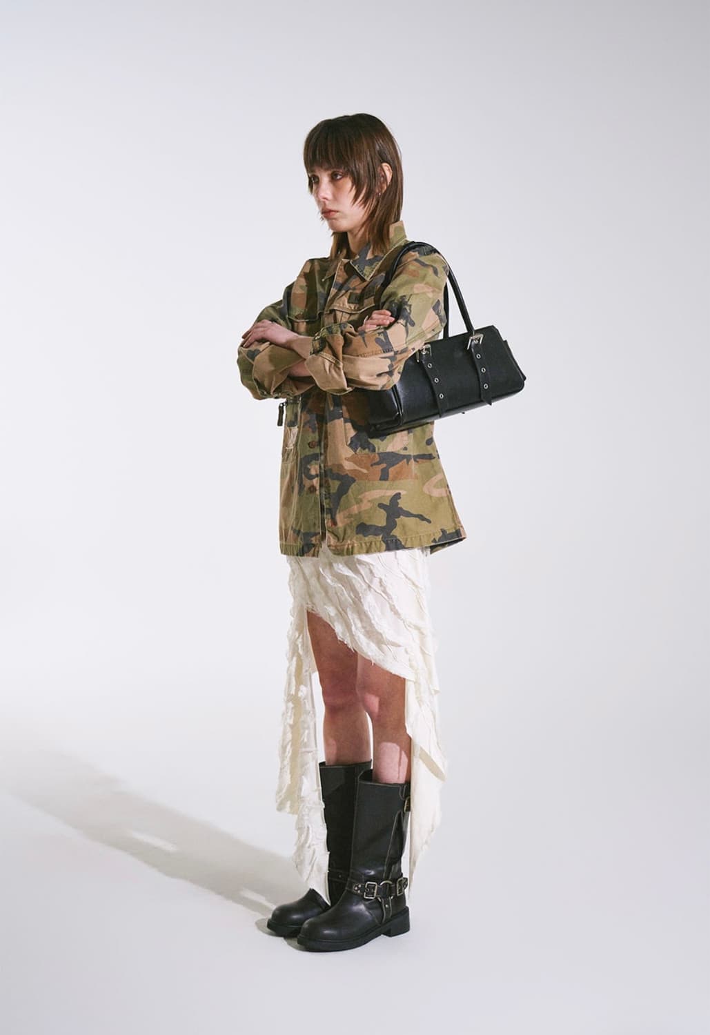 샌드뮤지엄 로버 숄더 백 (블랙) 상품이미지2