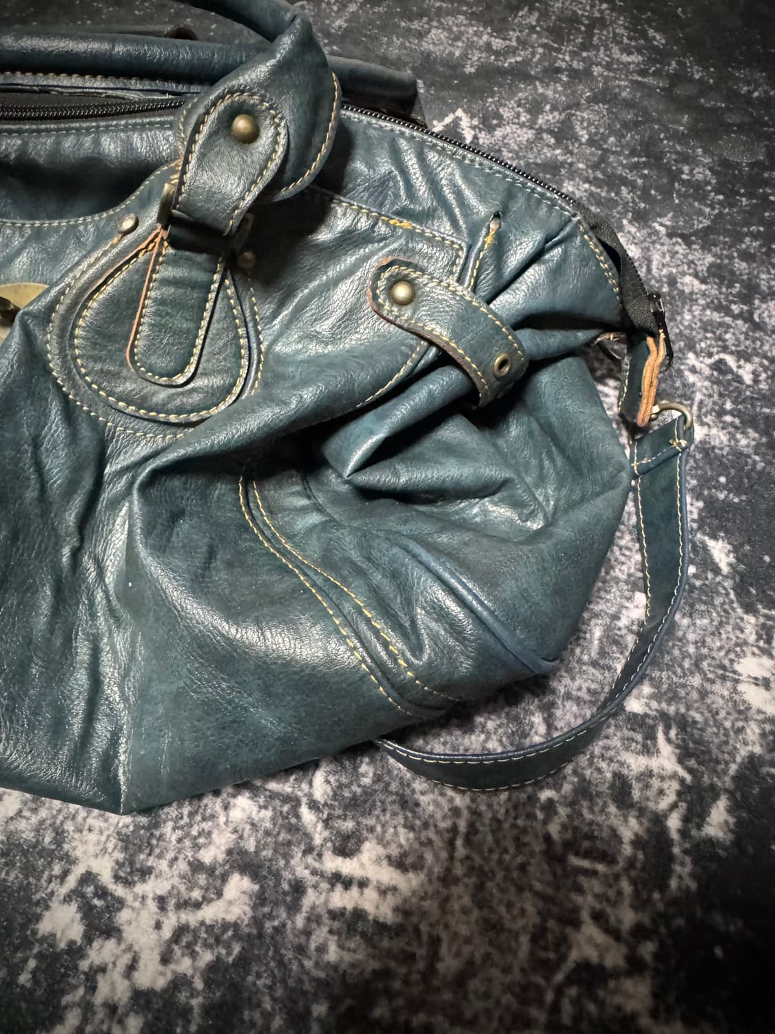 "Unknown" 0O's Dark Blue Leather Bag 상품이미지3
