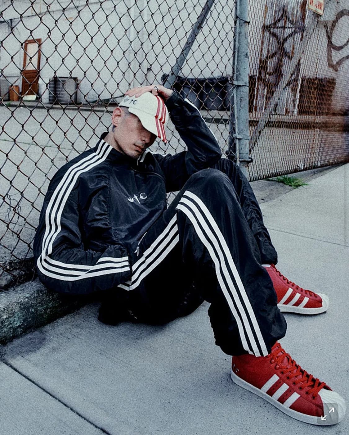 95-100) 아디다스 x 떠그클럽 우븐 트랙탑  상품이미지2