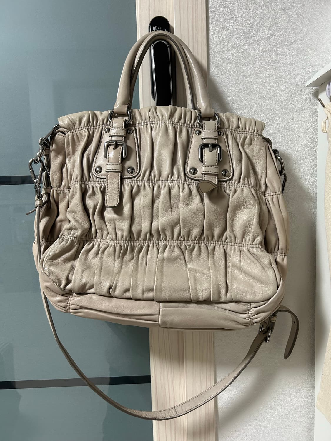 프라다 램스킨 호보 상품이미지3