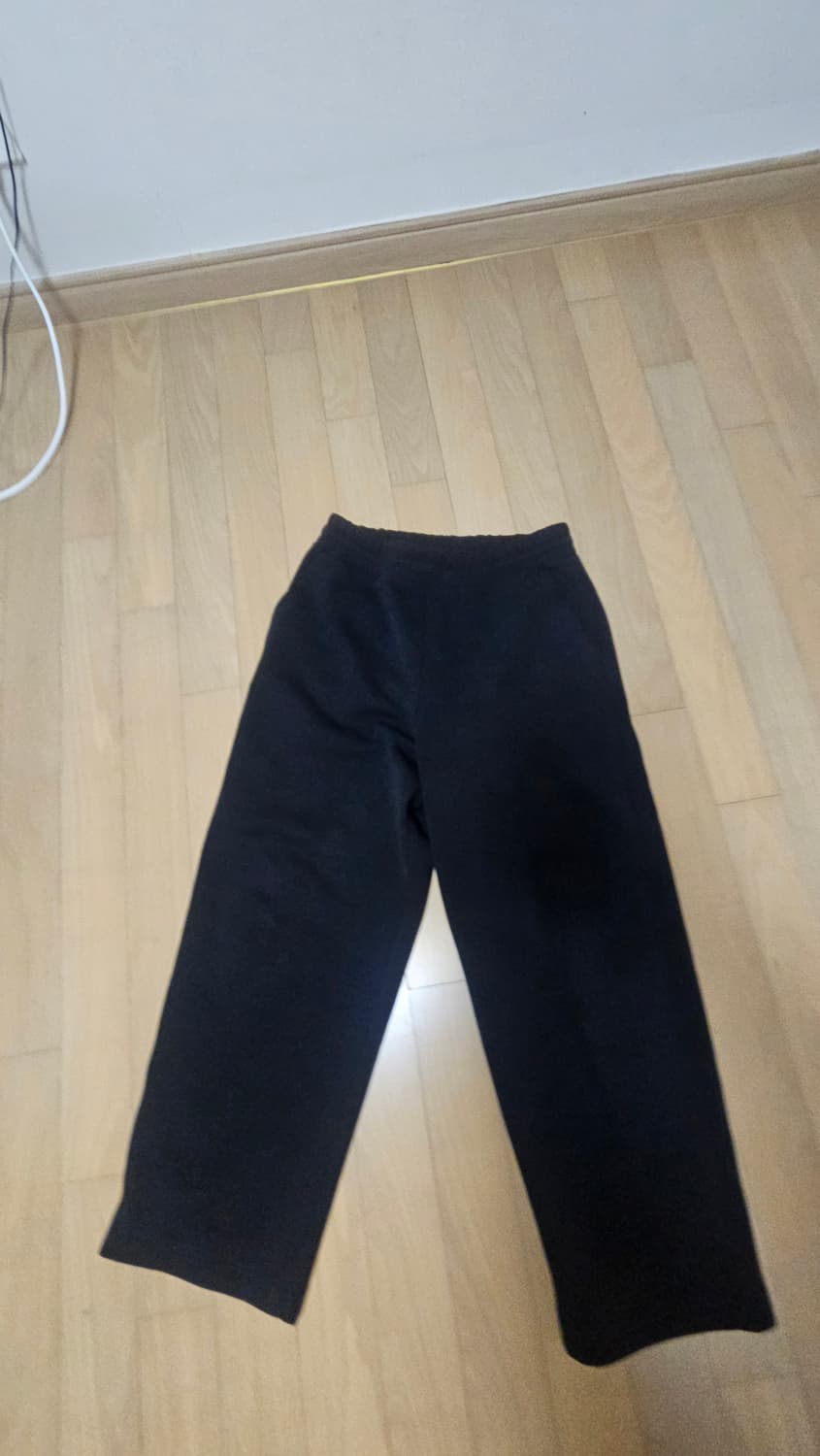 유니클로 와이드 스웻팬츠 상품이미지1