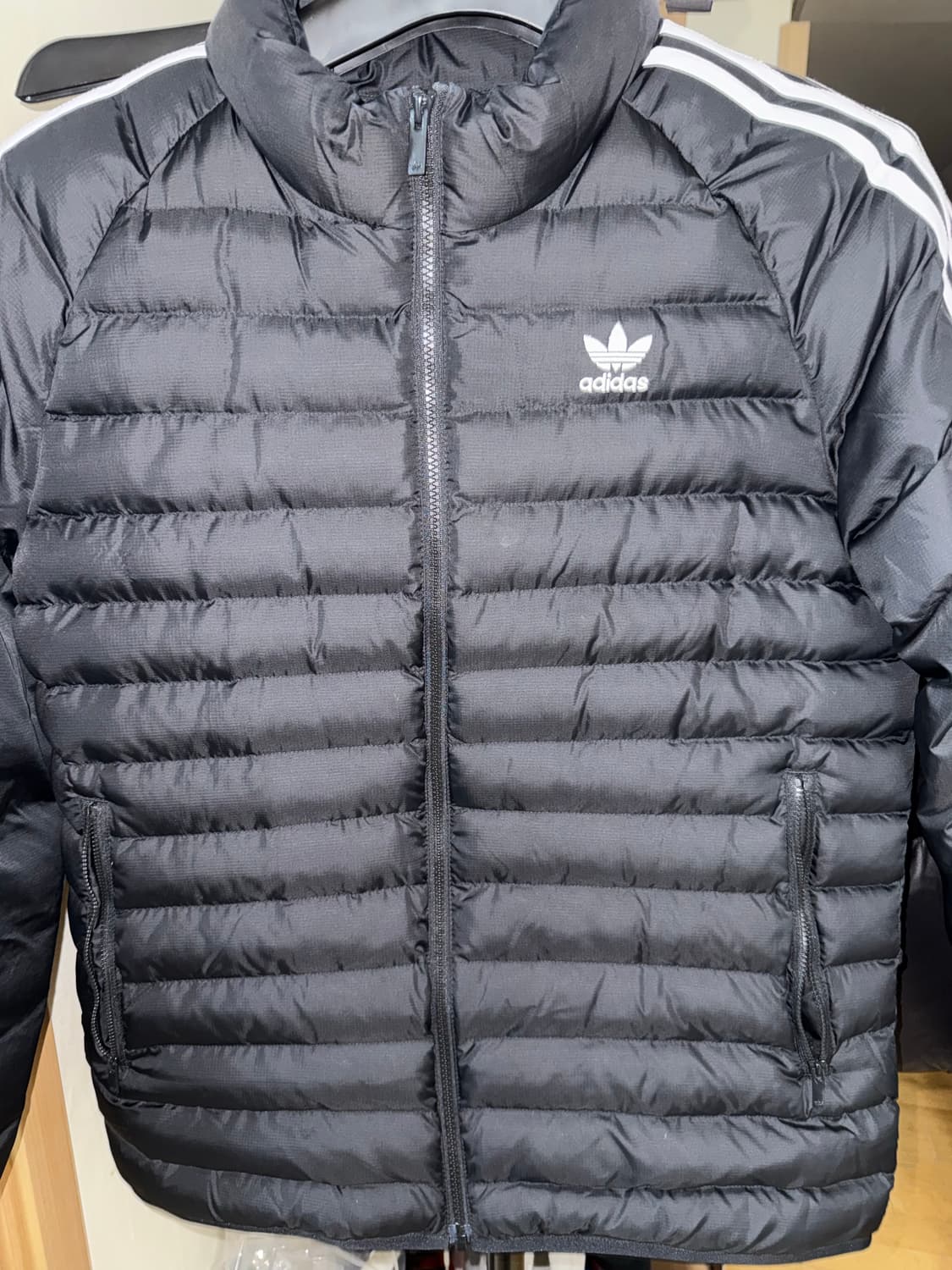 아디다스 경량패딩 M 상품이미지1