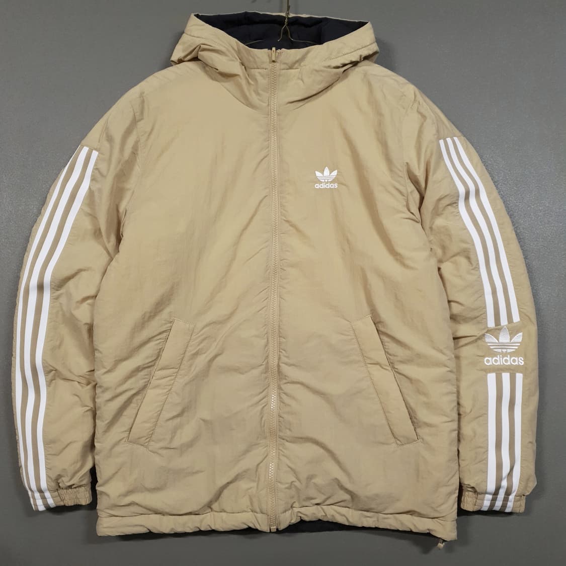 아디다스 유로파 파이어버드 리버서블 양면 락업 패딩 자켓 베이지 블랙 M 상품이미지1