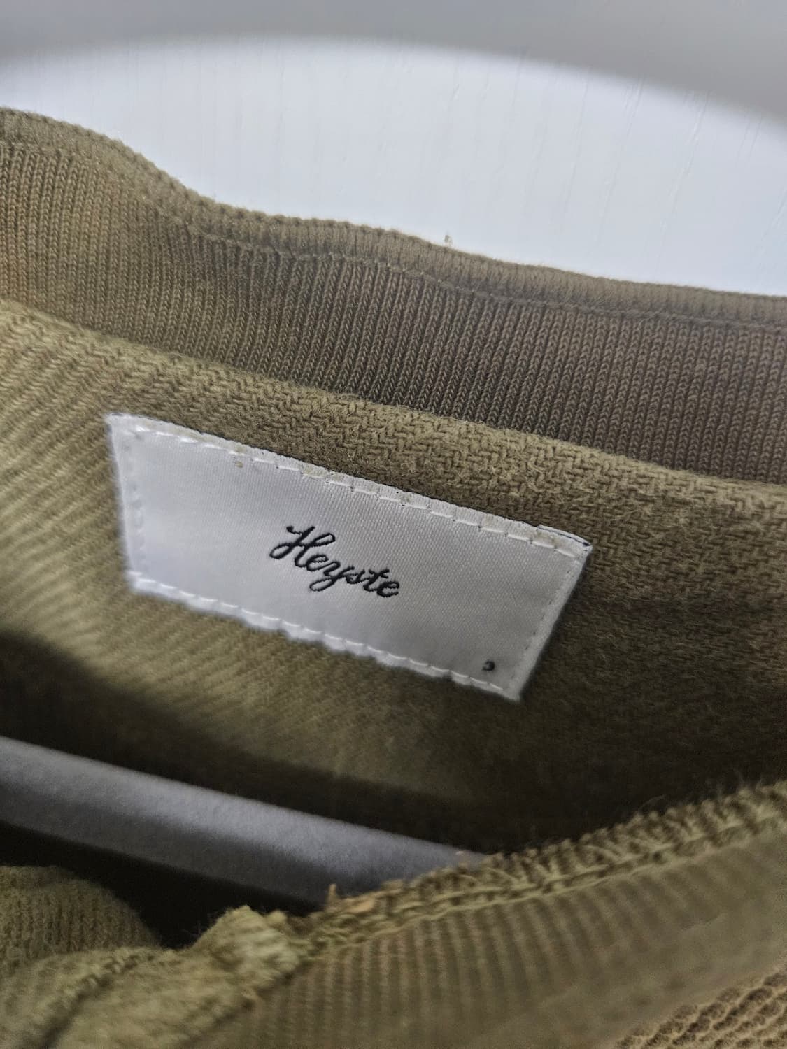 헤이스트 써멀 니트 헨리 티 아미그린 3사이즈 상품이미지4