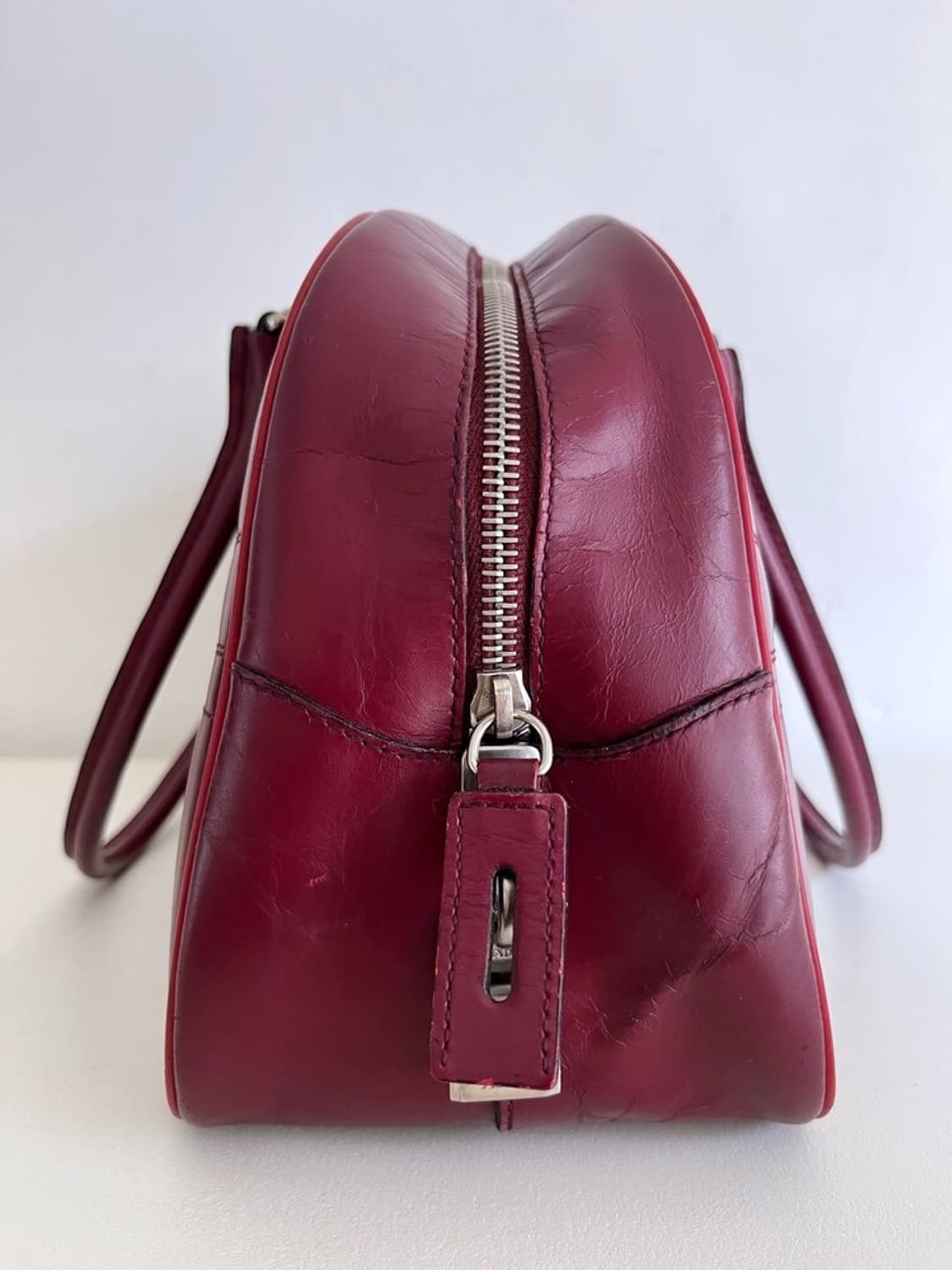 프라다 빈티지 레더 볼링 숄더백 버건디 상품이미지8