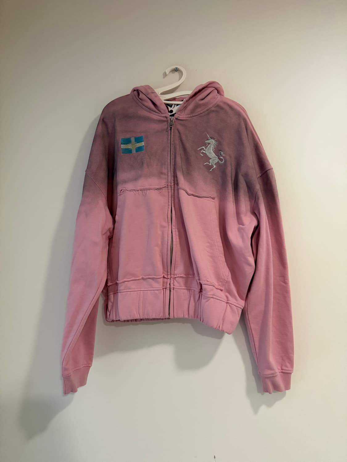 플레이보이 카르티 더스트 워시 핑크 지퍼 후드 티셔츠 상품이미지1