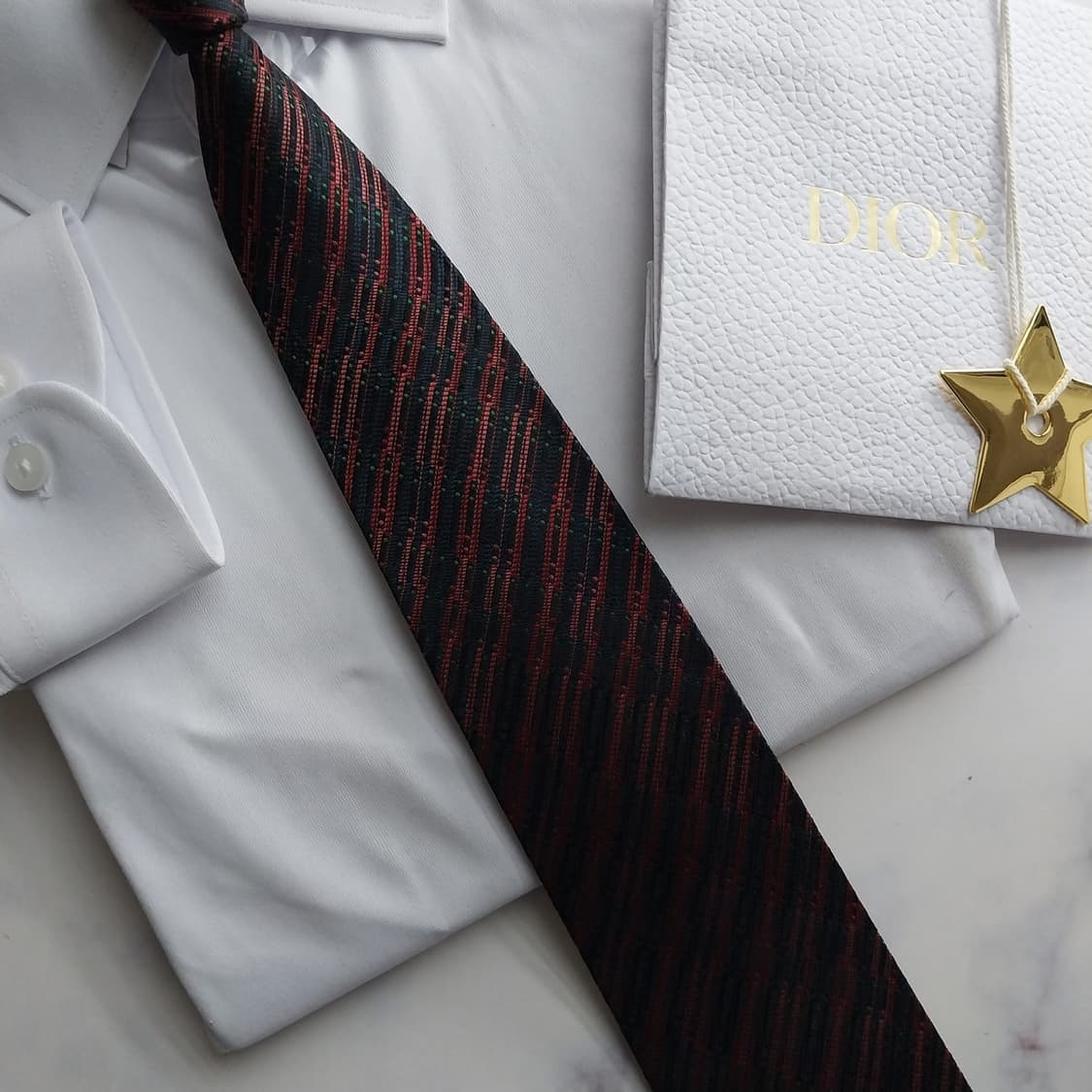 크리스찬 디올 실크 와인 패턴 넥타이 8.3cm A+~A등급 K1453
 상품이미지8