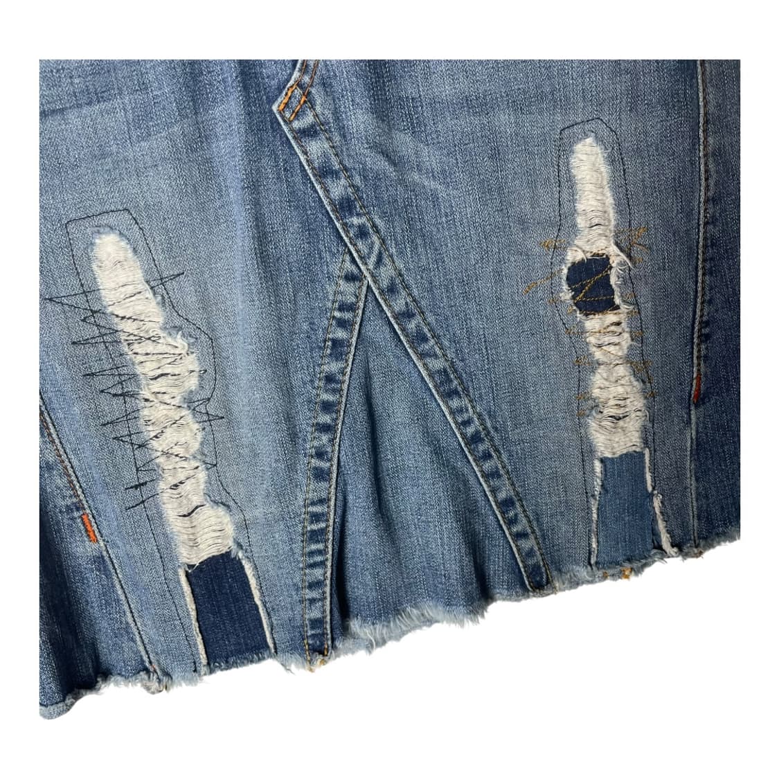 [True Religion] 트루릴리전 디스트로이드 데님 스커트 상품이미지4