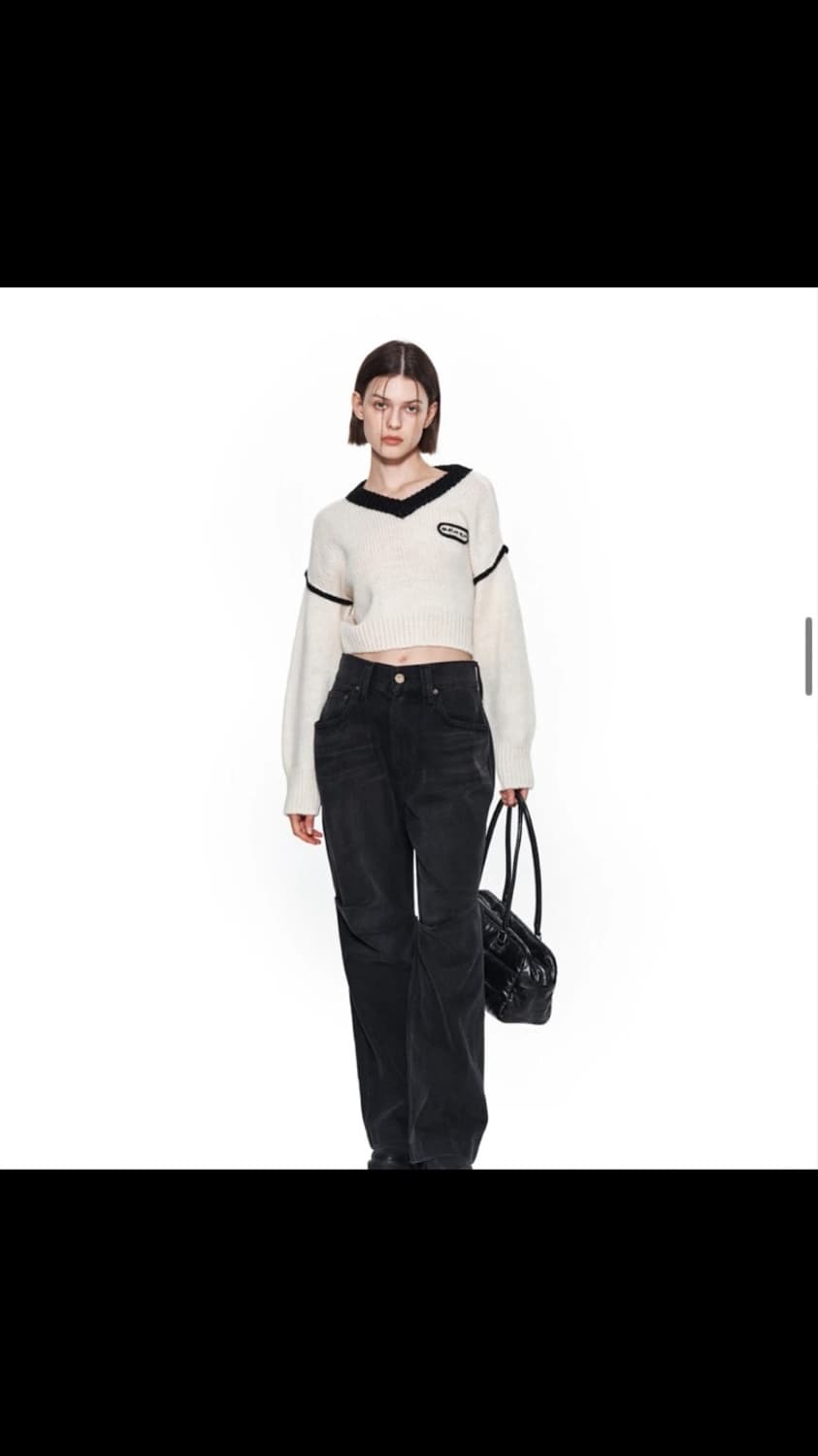 공홈품절) 마뗑킴 브이넥 니트, 아이보리(택달린 새상품) 상품이미지1