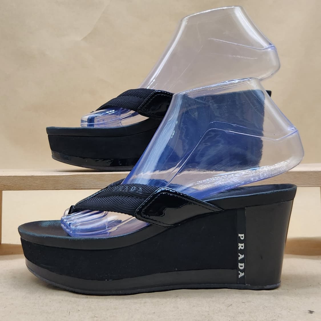 프라다 블랙 웨지 샌들 36 230 굽8 상품이미지1