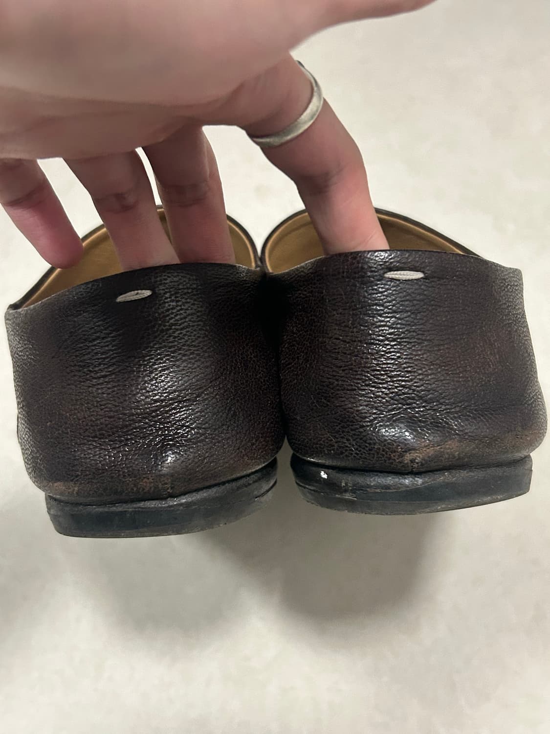 마르지엘라 타비 로퍼 브라운 상품이미지3