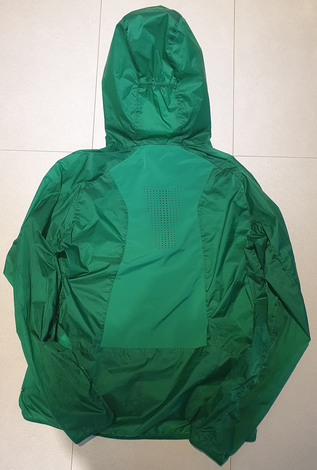 살로몬 경량 바람막이 그린 초록 상품이미지3