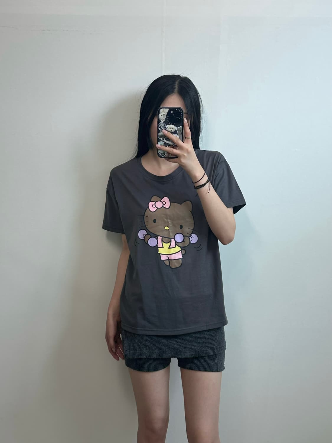 헬로키티 태닝키티 반팔 티셔츠 상품이미지1