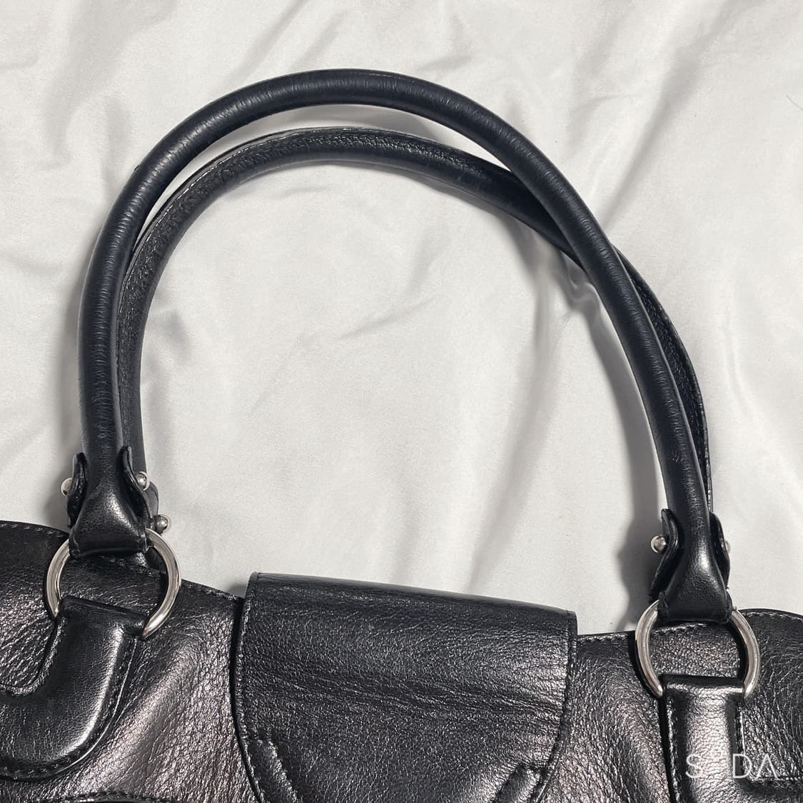 페라가모 블랙 숄더백 상품이미지6