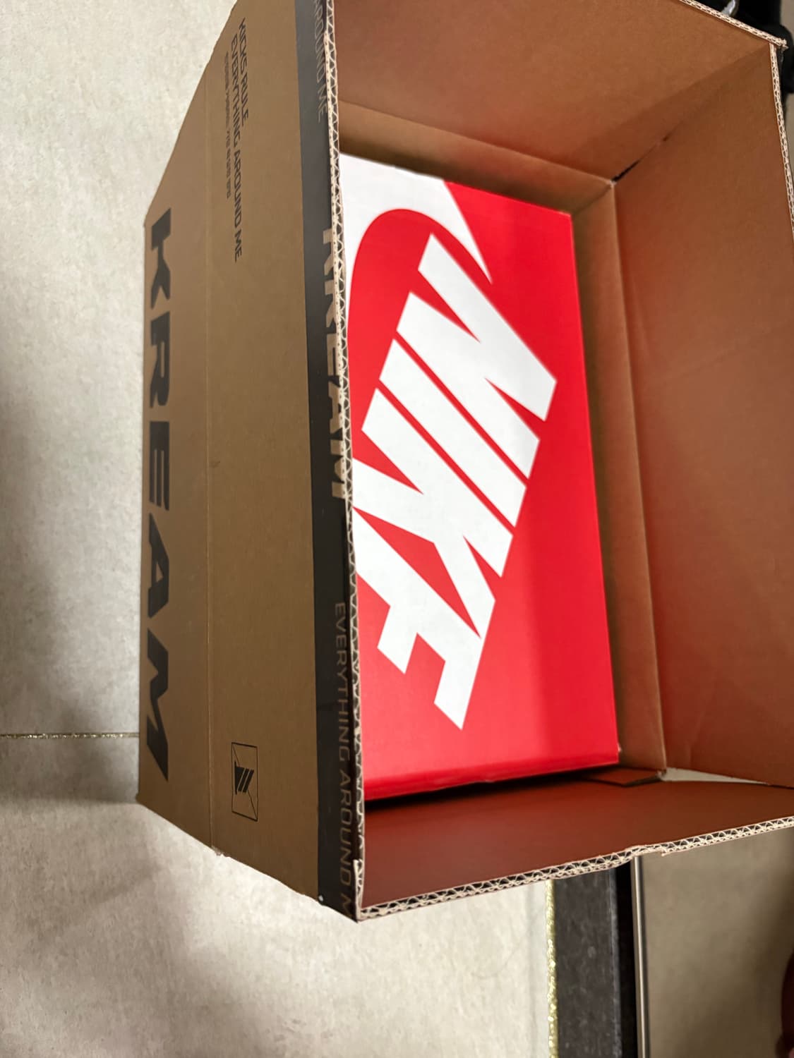 나이키 샥스tl 블랙 유니버시티 골드 285사이즈 상품이미지5