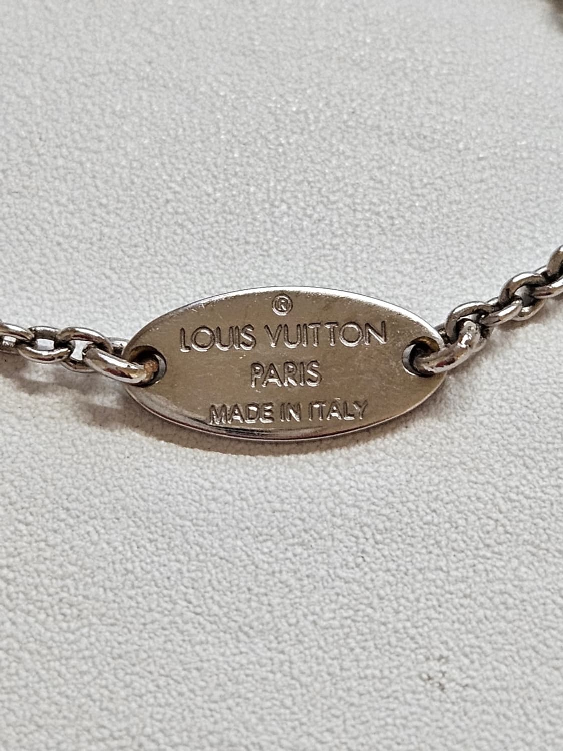 루이비통 에센셜 v 팔라듐 서플 목걸이 정품 상품이미지2