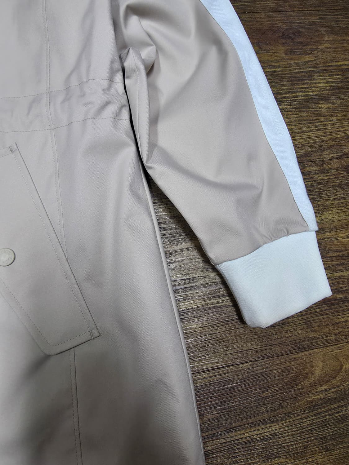 노스페이스 여성 바람막이  상품이미지4