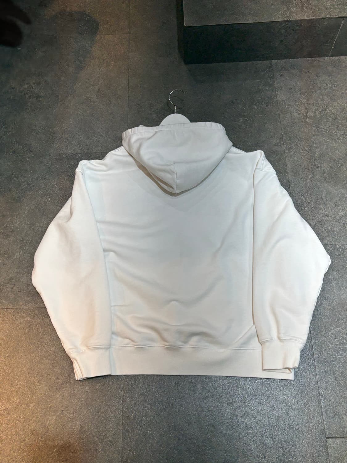 H&M 모스키노 후드티 화이트 L사이즈 상품이미지3