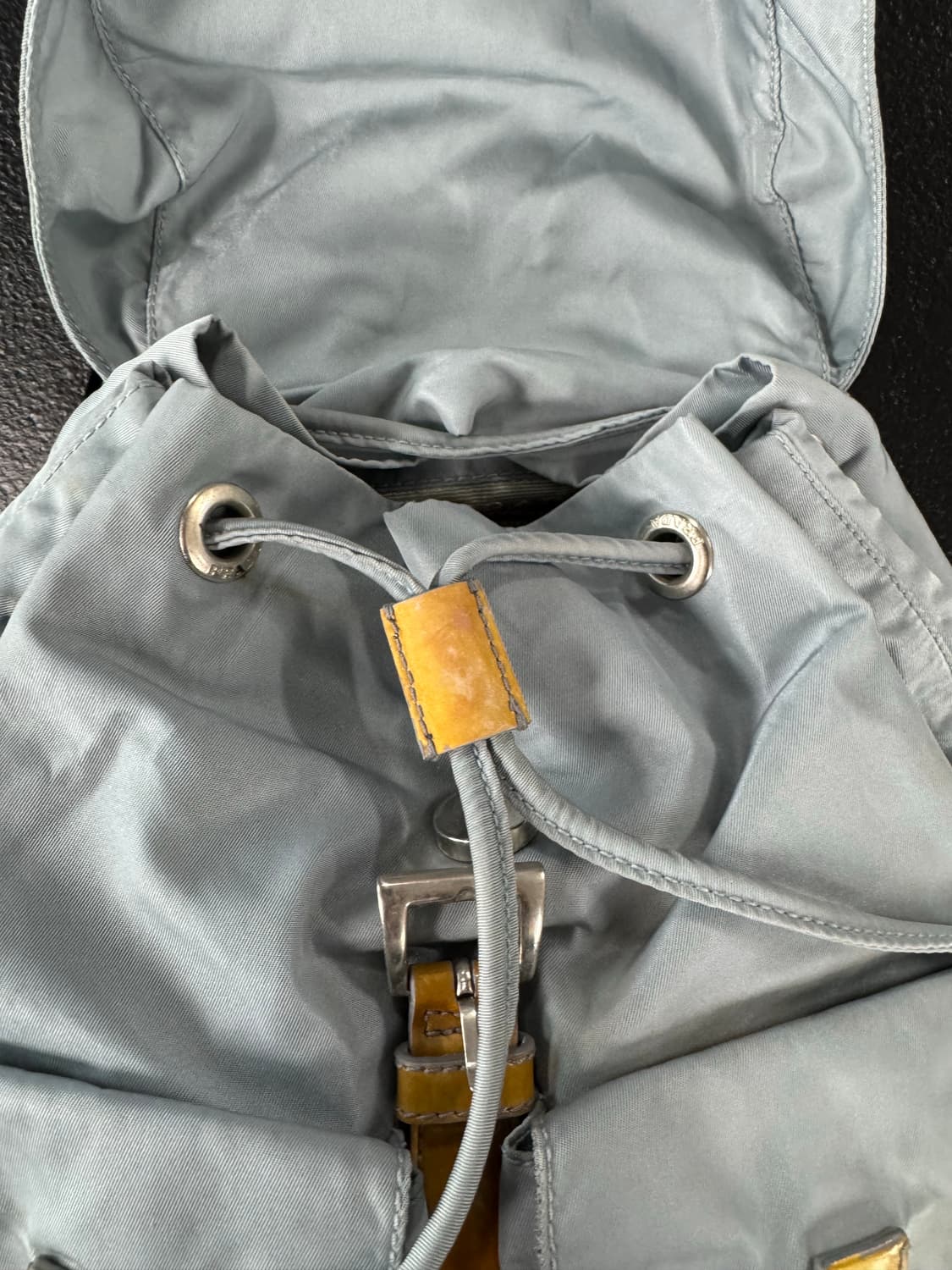 프라다 나일론 라이트 블루실버 백팩 상품이미지5