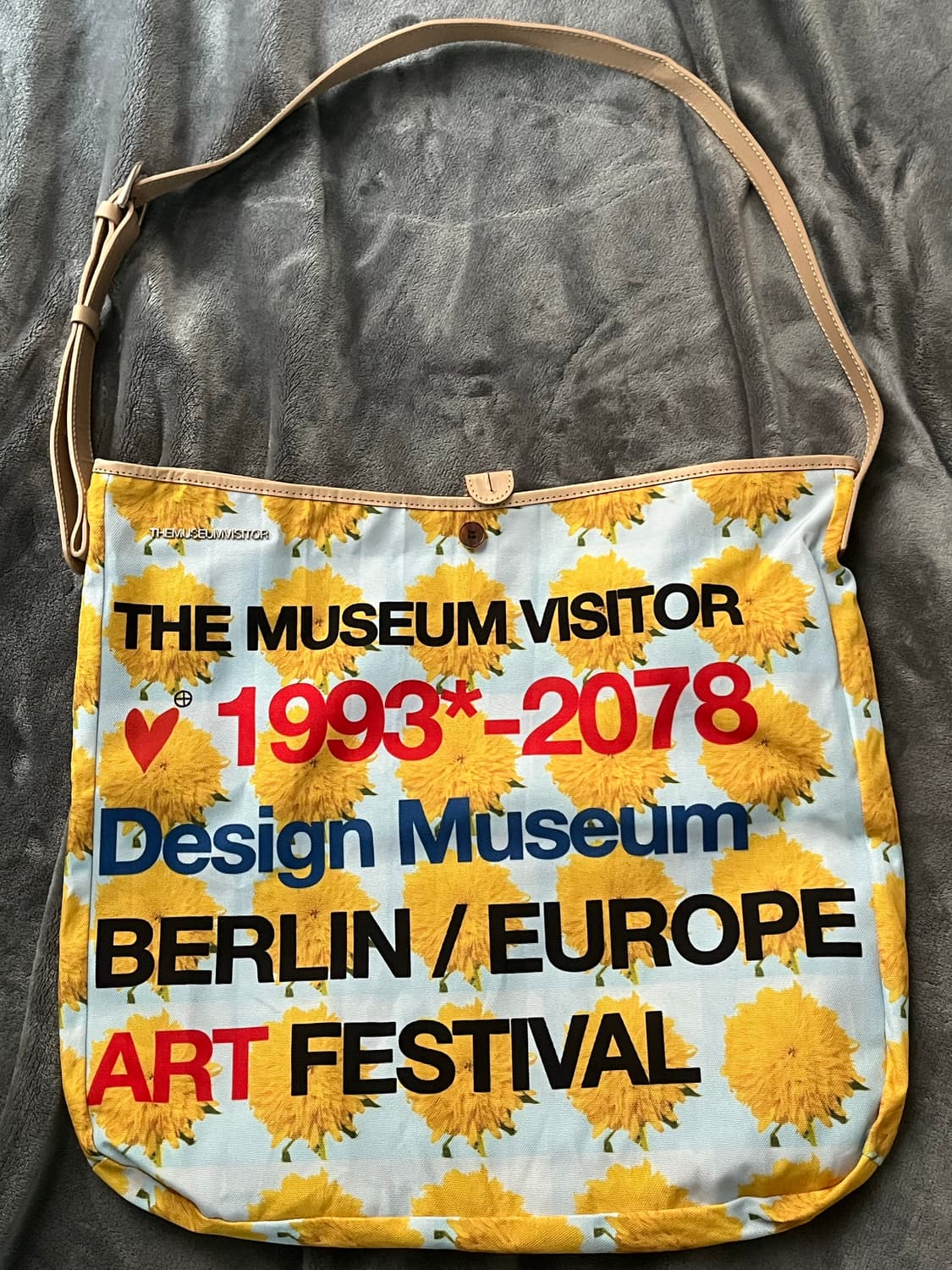 더뮤지엄비지터 플라워 토트백 상품이미지3